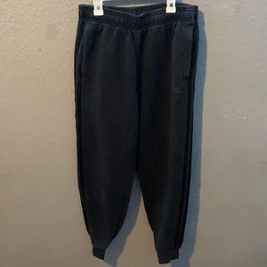 Black Adidas men medium sweatpants